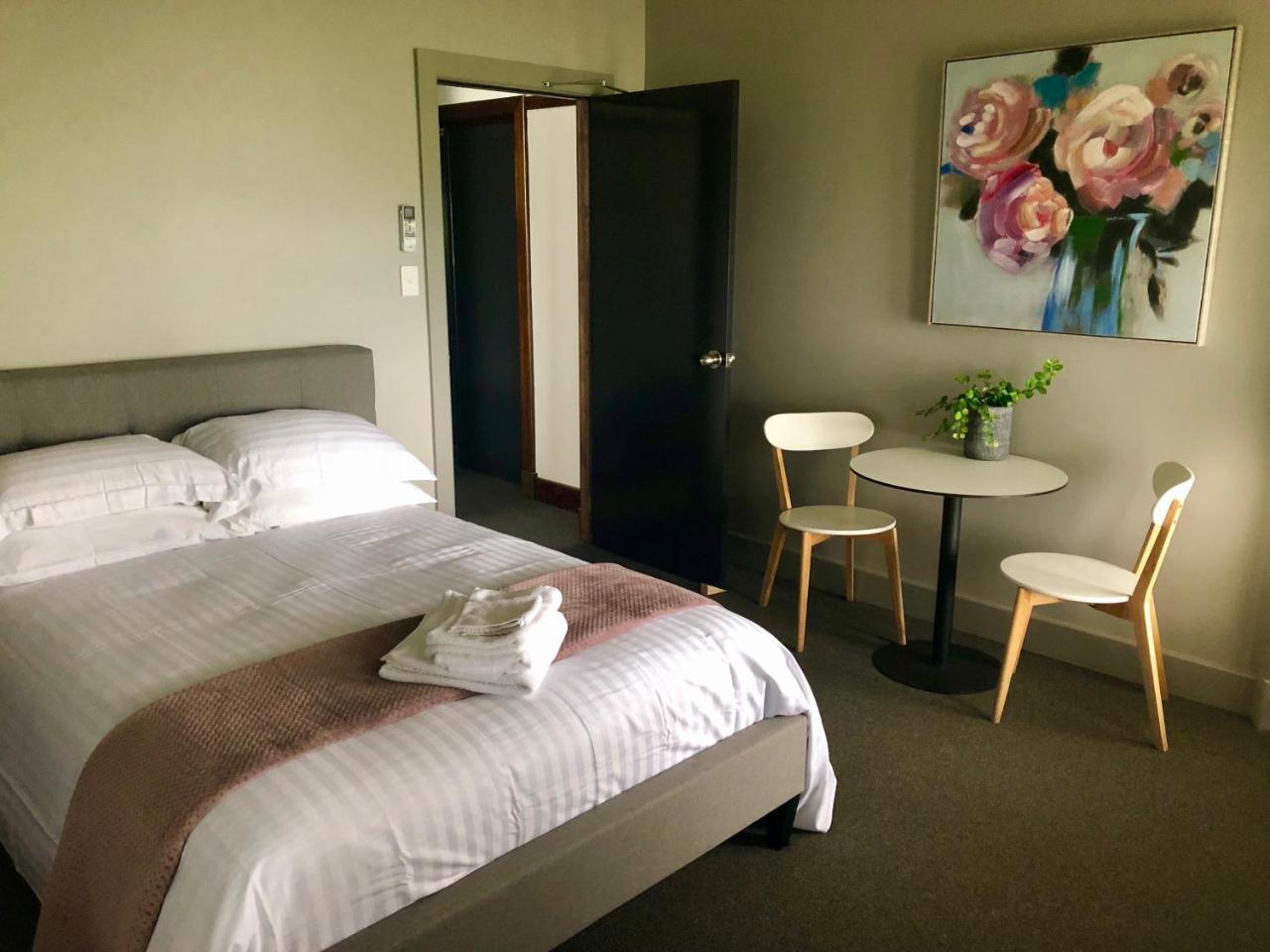 The Royal Hotel, Drouin ภายนอก รูปภาพ